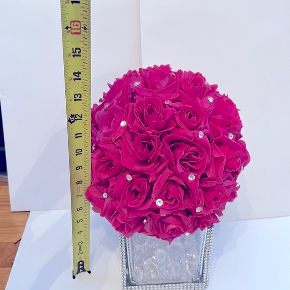 Custom fuchsia rose ball with rhinestones in a glass vase & crystal diamonds.l - Picture 8 of 10